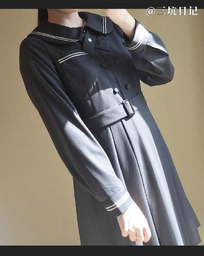 中牌制服馆银松乃川碳灰黑色连衣裙照片图片